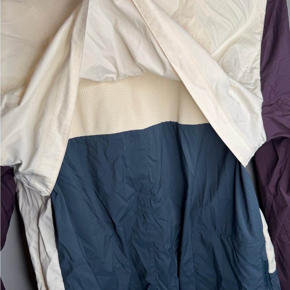 SOLD Tracksmith Off Roads Collection Packable Jacket - Picture 9 of 15